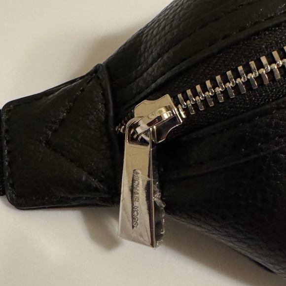 Michael Kors Small Black Crossbody Belt Bag NWOT - Picture 4 of 8